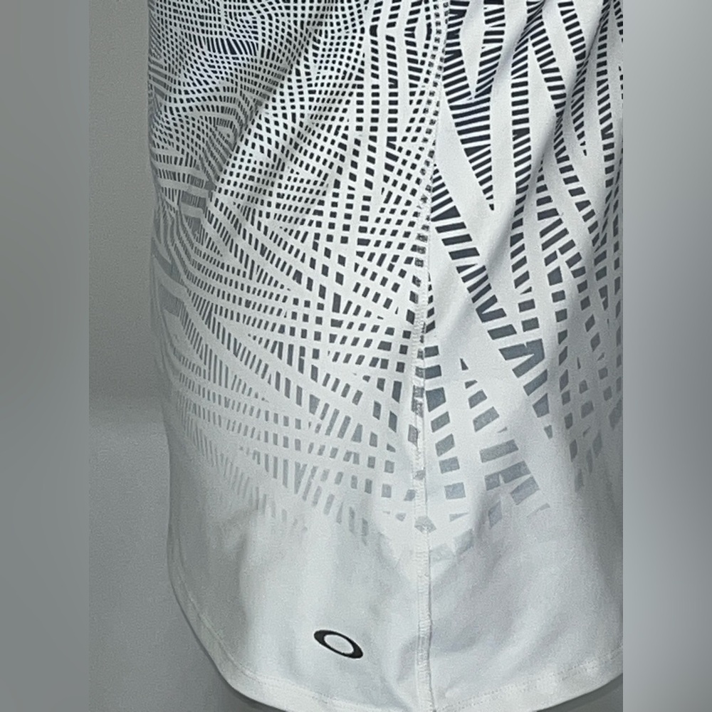 Oakley Geometric & Abstract Racerback Tank Top - Picture 5 of 7